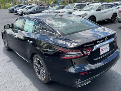 2023 Nissan Maxima SV