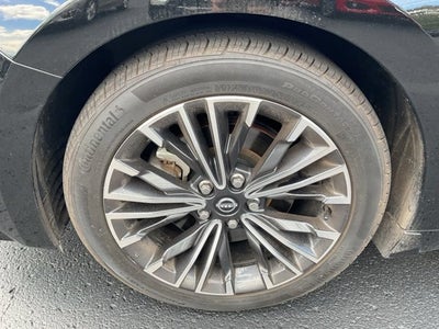 2023 Nissan Maxima SV