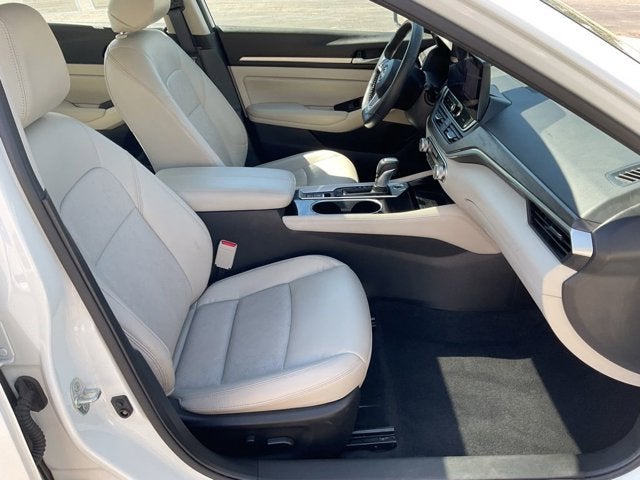 2024 Nissan Altima 2.5 SL