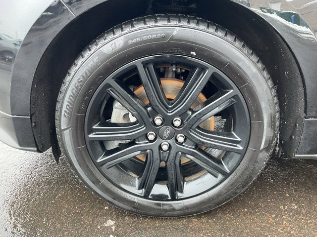 2020 Ford Edge ST Line