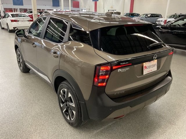2025 Nissan Kicks SV