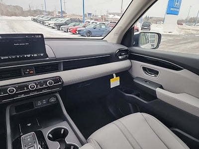 2025 Honda Pilot Touring