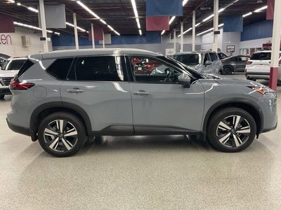 2024 Nissan Rogue SL