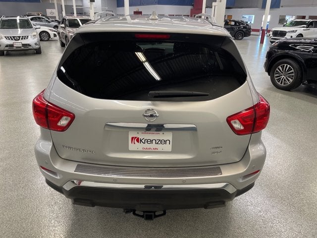 2020 Nissan Pathfinder SV