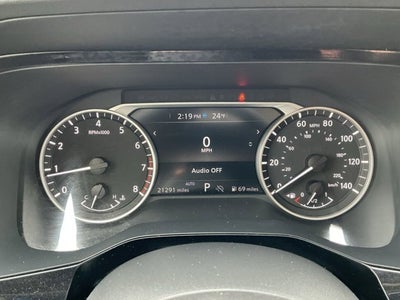 2024 Nissan Pathfinder SV