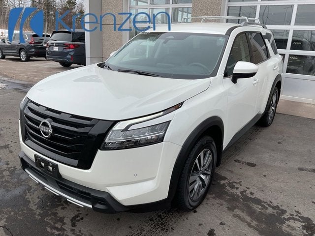 2024 Nissan Pathfinder SL