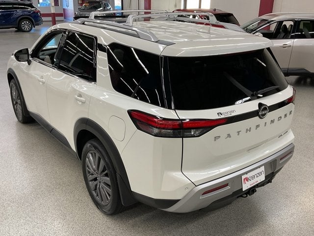 2023 Nissan Pathfinder SL