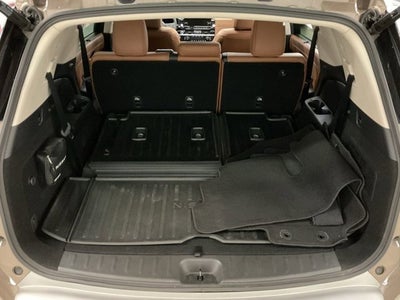 2024 Nissan Pathfinder Platinum