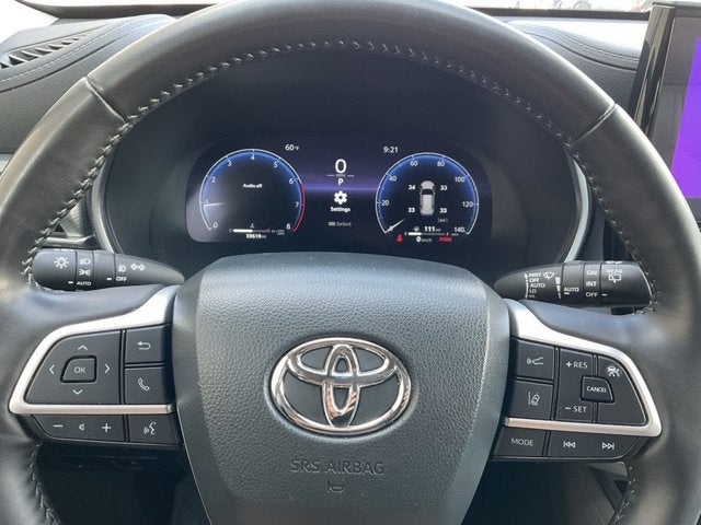 2023 Toyota Highlander Platinum