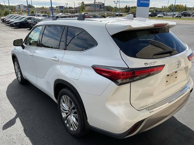 2023 Toyota Highlander Platinum