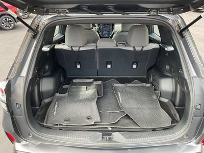 2025 Subaru Forester Base