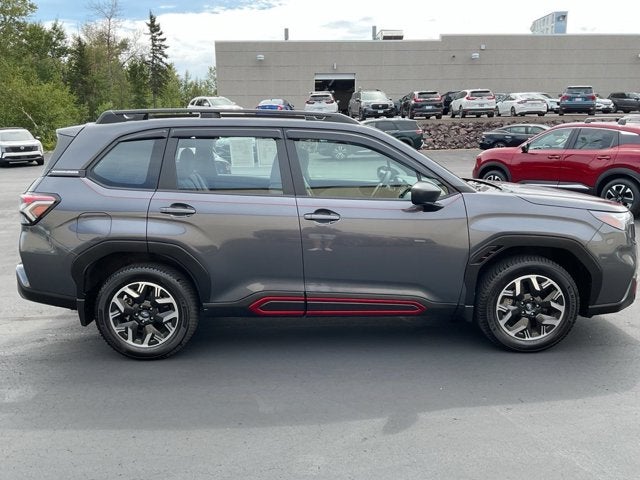2025 Subaru Forester Base