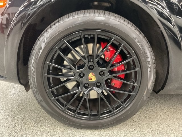 2023 Porsche Cayenne GTS